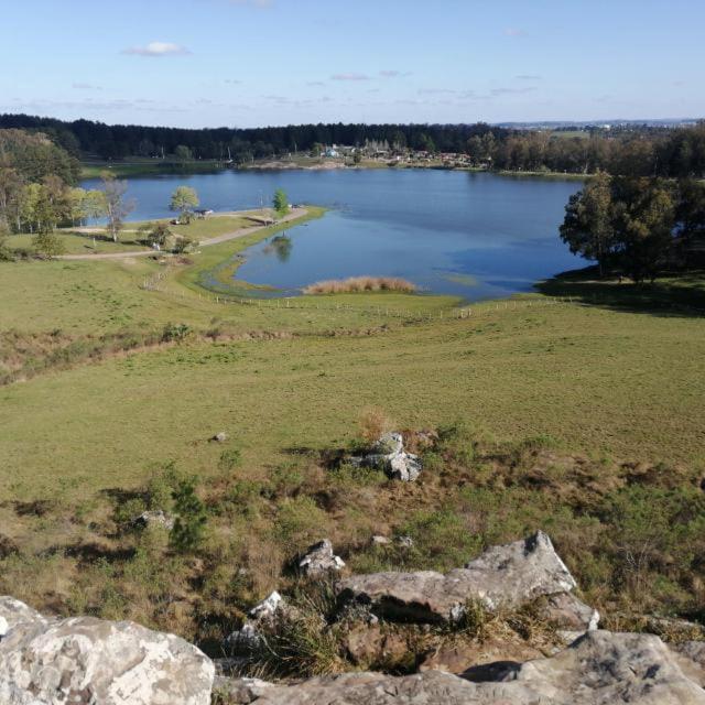 Balneario Ipora La Casona Del Lago מראה חיצוני תמונה